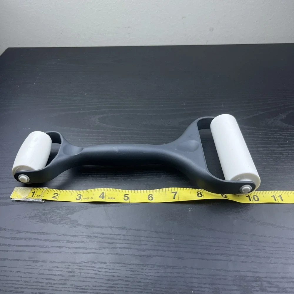 Pampered Chef Baker's Roller #1485 Double-End Dough Roller Baking Tool